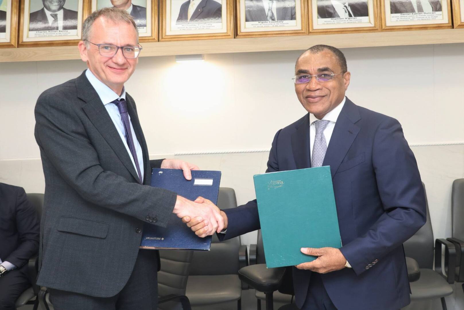 Côte d’Ivoire and UK Sign Framework Agreement to Finance Education Projects